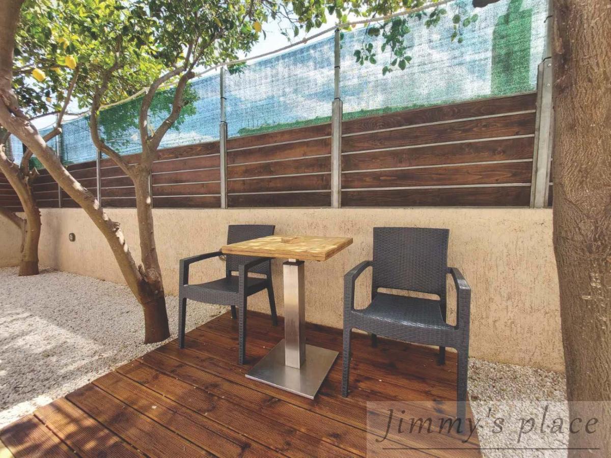 Jimmy'S Place Artemida  Ngoại thất bức ảnh