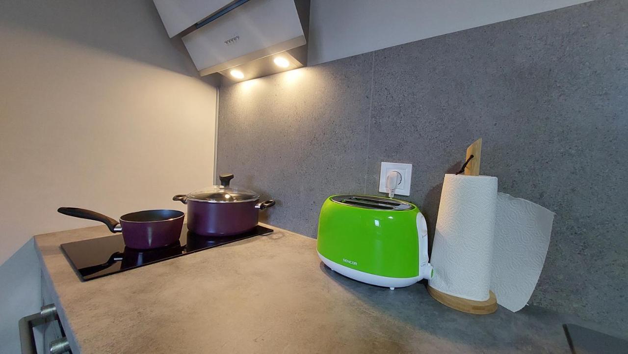 Jimmy'S Place Artemida  Ngoại thất bức ảnh
