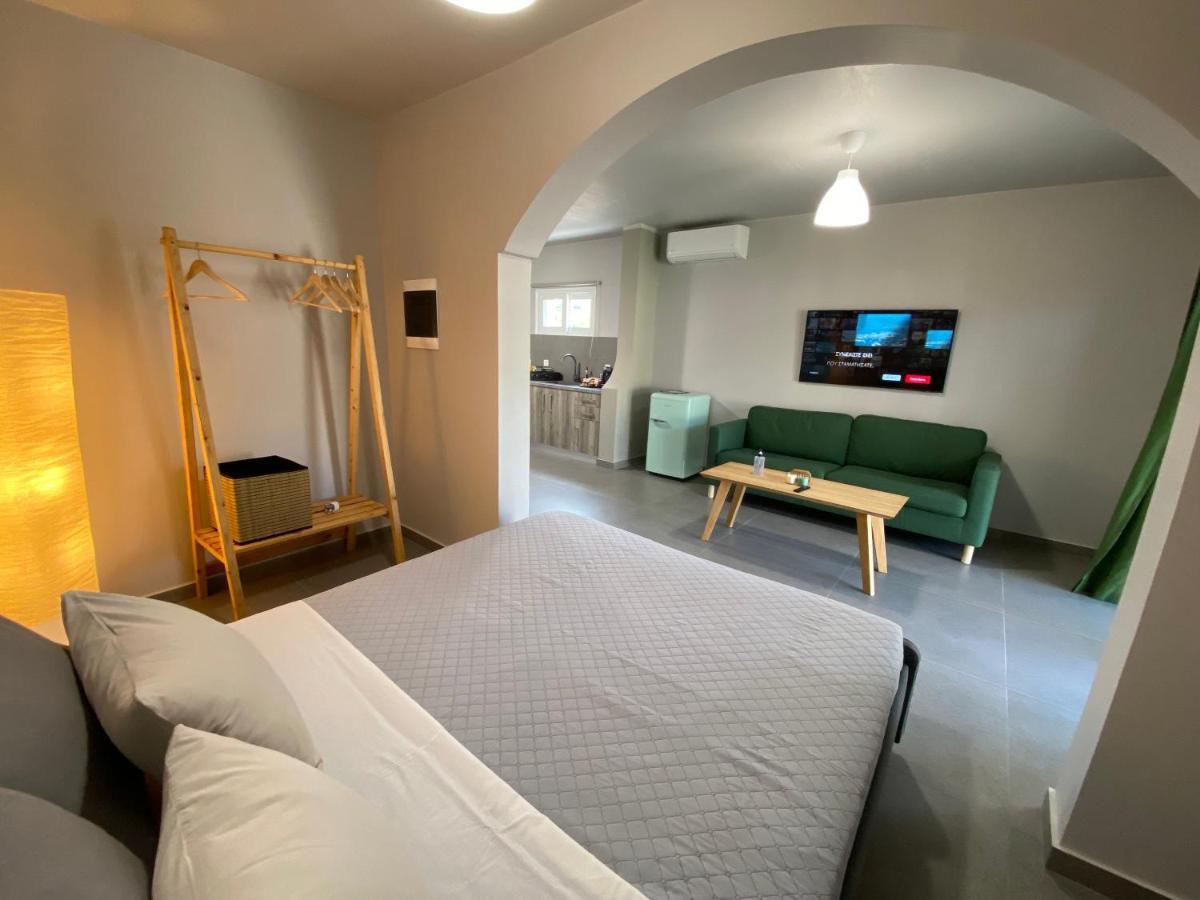 Jimmy'S Place Artemida  Ngoại thất bức ảnh